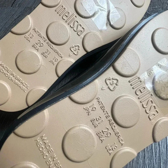 Melissa Lace Up Waterproof “Be” Lace Up Sneaker Black - Picture 16 of 16